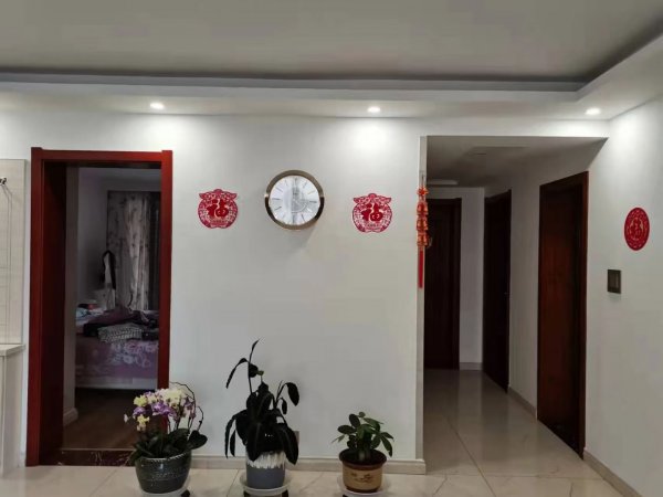 胜利花园4楼西边户，115平三室两厅平开内倒窗精装短住仅售6