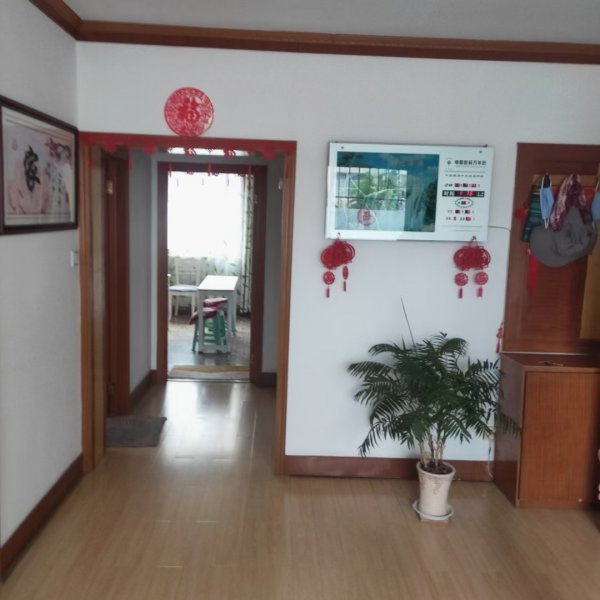 幸福小区1楼（半框架）边户，全明户型，2006年竣工95平地