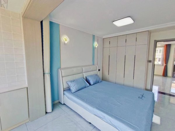 幸福小区3楼79平51.8万精装未住双气地暖