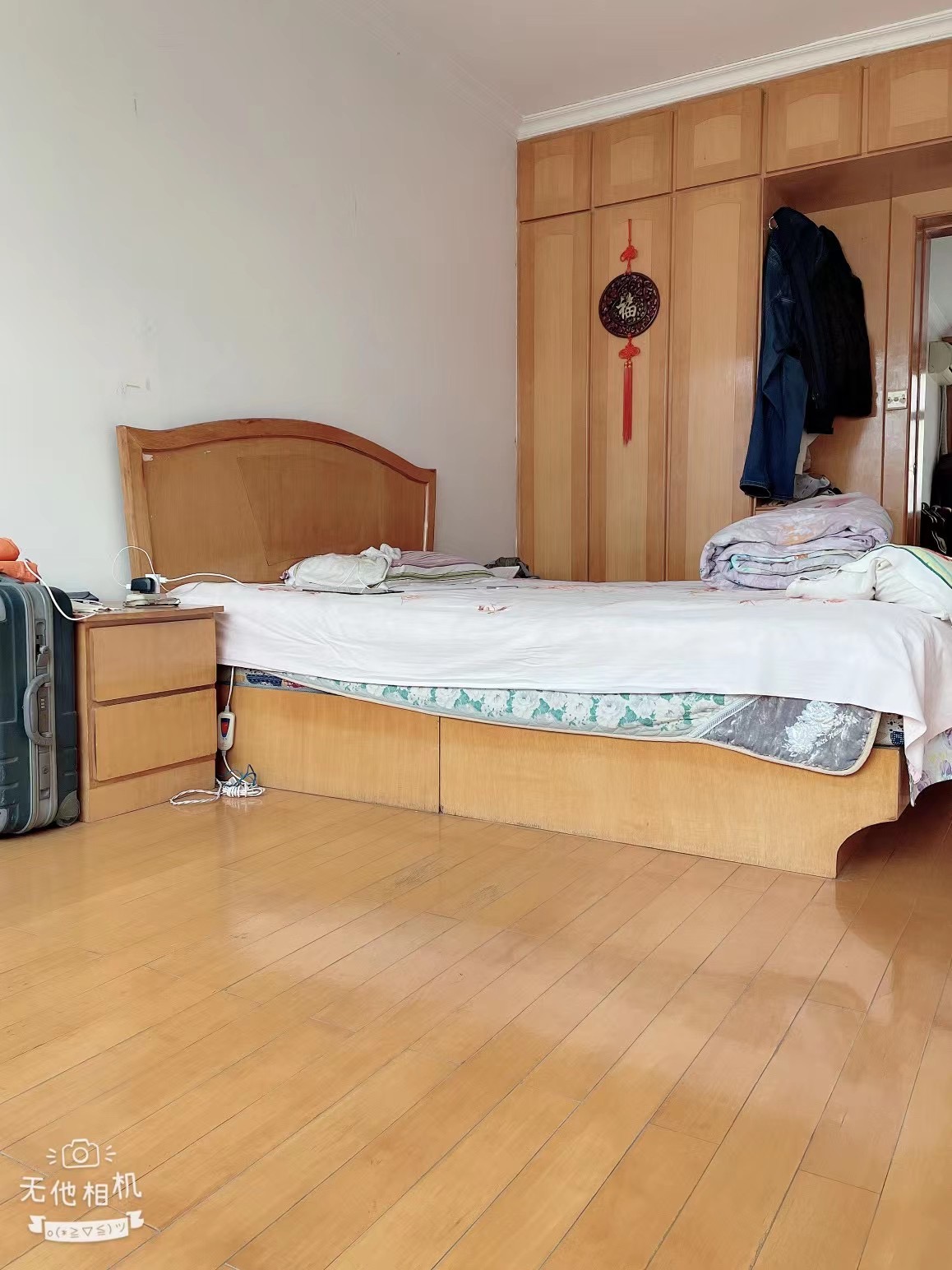 金丰苑三楼，77平，99年竣工，两室可以改三室