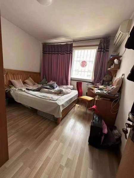 怡园小区二楼西边户，76平两室两厅