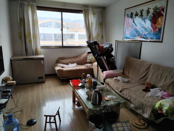 捡漏房，兴发小区6楼非顶楼