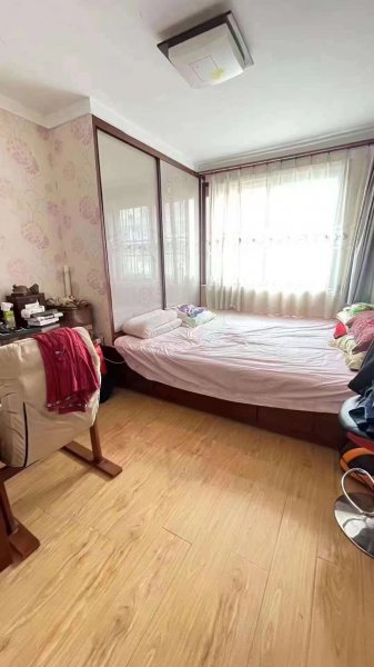 腾达花园小区4楼100平两室两厅南厅