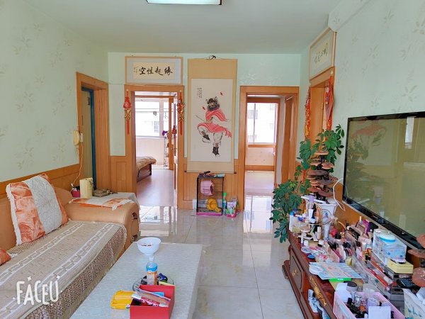 超低价兴东小区2楼95平，精致装修，可贷款
