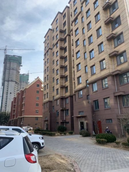 阳光水岸电梯10楼非顶楼130平，每平仅售4780
