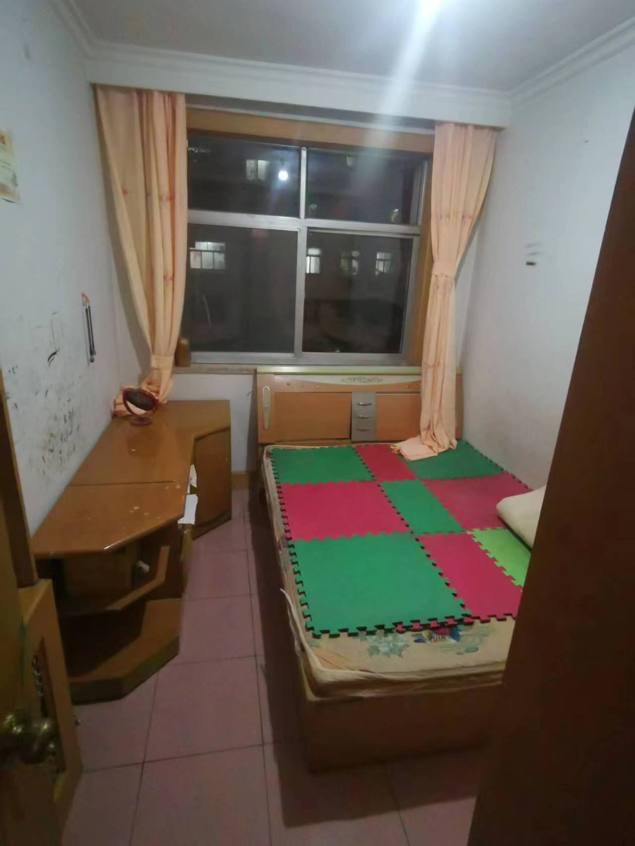 出售光明小区1单元3楼东学区房