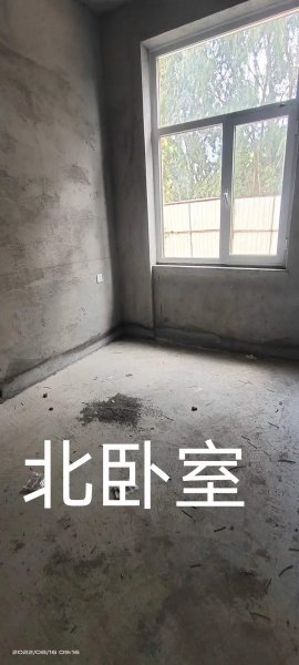 紫锦花园西区四楼170平82.8万急售电梯房三室两卫
