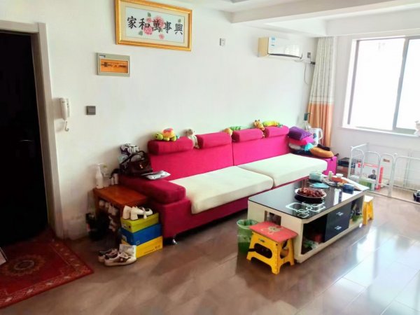 涟源小区 2 楼精装修带家具家电拎包入住