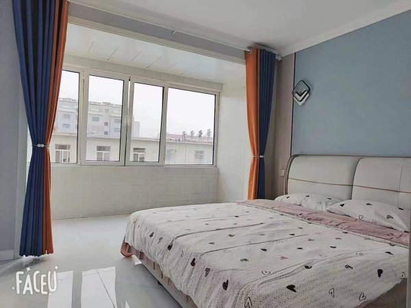 清华园小区三楼，69平39.8万，豪华装修未住