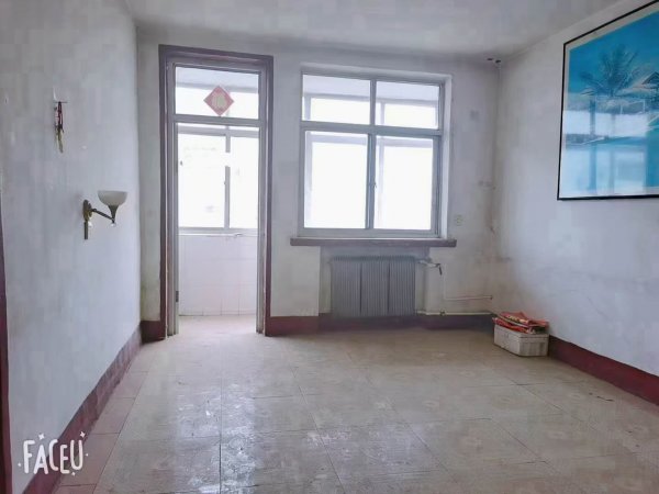 联通公司北贴地四楼 一梯一户