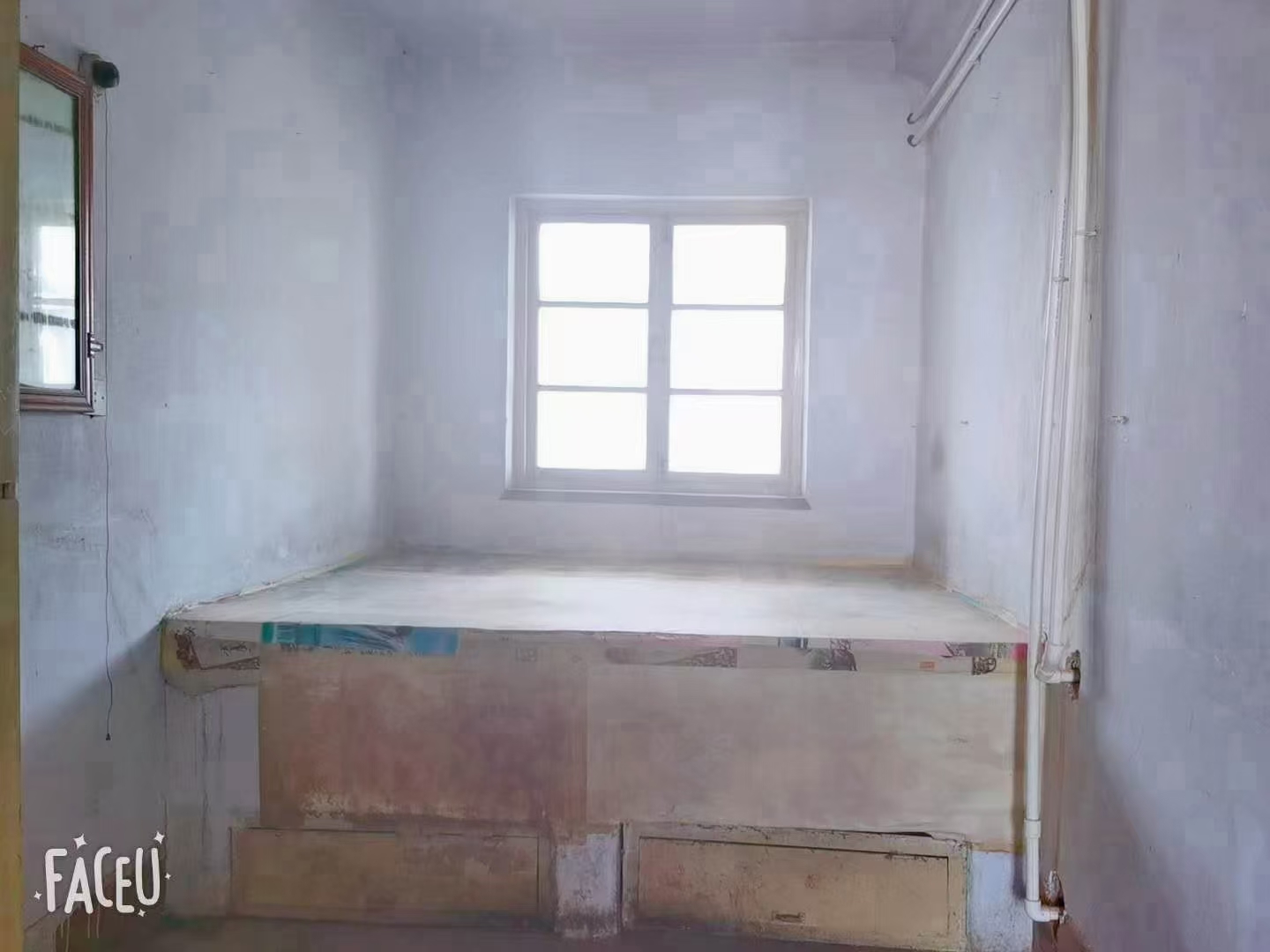 联通公司北贴地四楼 一梯一户