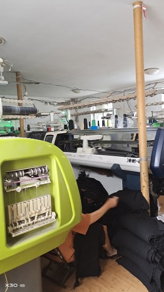 出租夏南四间平房加南相房4间共8间100平左右可作加工厂年租