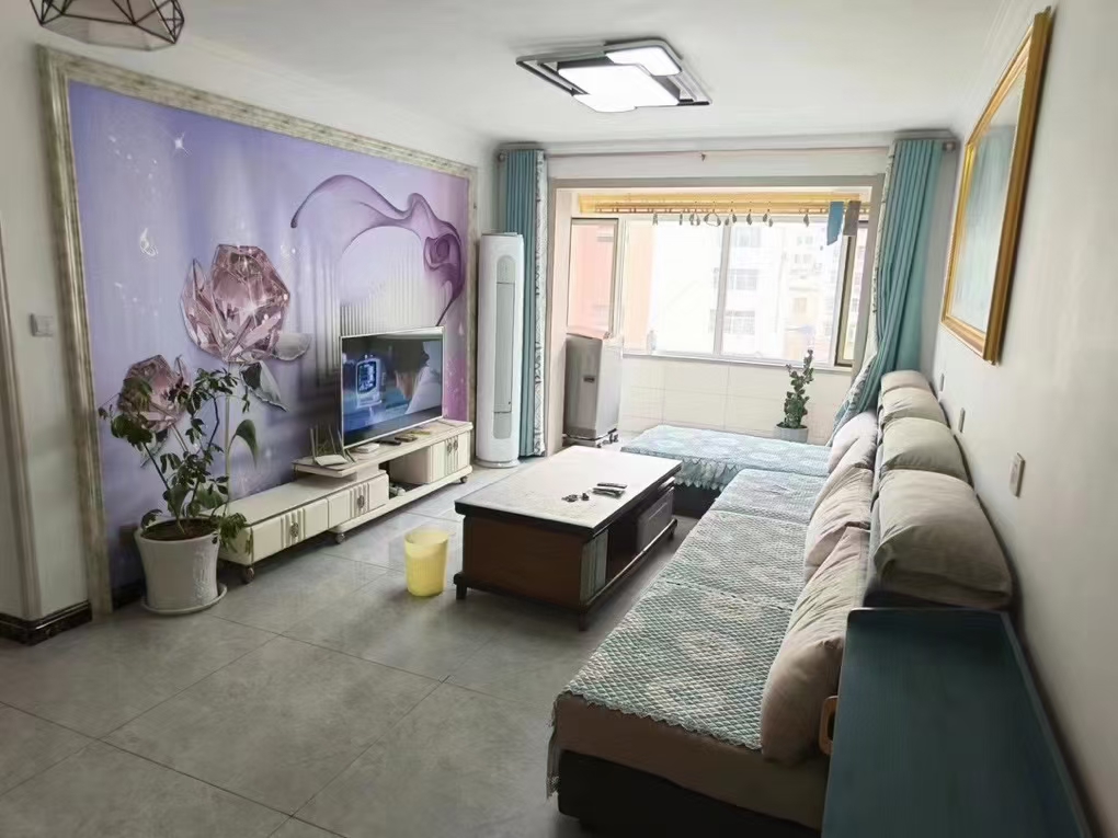 向阳二区2楼二室69平，三个空调，精装短住仅售39.9万