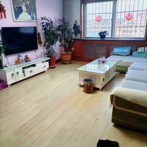 富山小区5楼西边户非顶楼 105平 2室2厅1卫 可改三室，