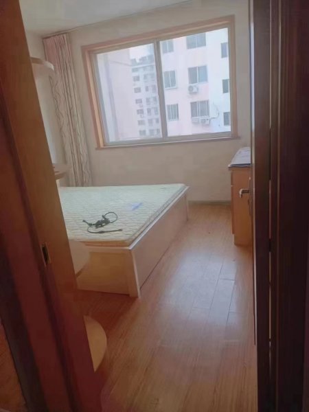 怡园小区，2楼，78平！47.8万！精装双气