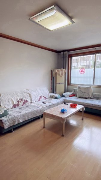 幸福小区1楼（半框架）东边户！两室两厅，95平56.8万！