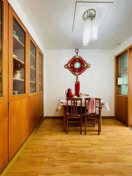 急售 瑞晟小区，2010年竣工，框架一楼，91.83平，精装
