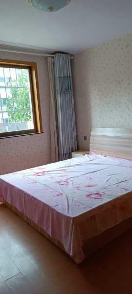 府前，一中学区房，文苑小区一楼103平，54.8万，南厅南北