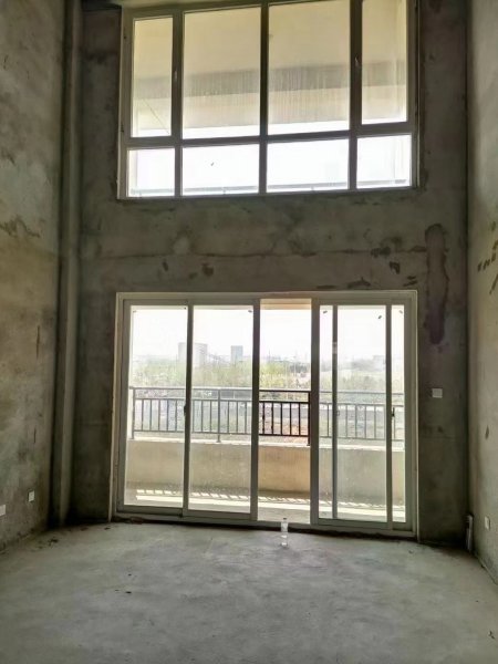 人杰地灵花园电梯洋房6楼➕7楼框架 ，毛坯120平复式3室两