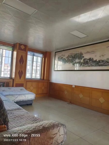 向阳二区，住人2楼. 81平，两室两厅，换房出售，38.8万