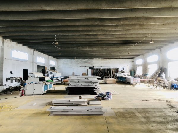 亚朵全屋定制家具厂招聘车间工人