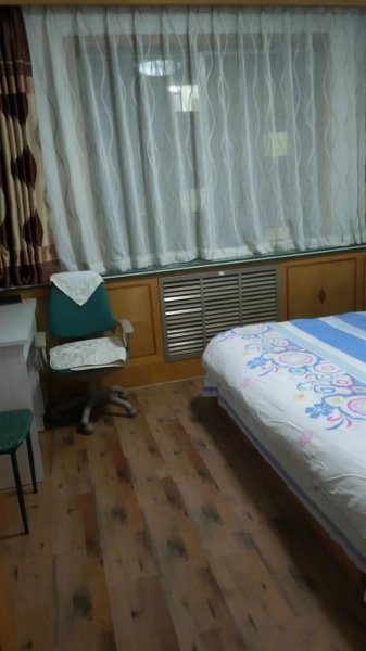 东苑小区（政府二区）3楼，76.9平，两室两厅，41.8万