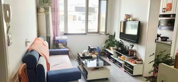 花冠二区六楼，59平，实际68平，精装地暖天然气