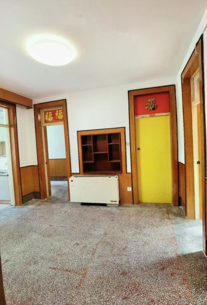 黄山府前一中，向阳一区5楼东边户，黄山小学