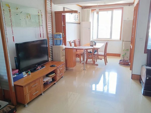 府前学区房，文苑小区3楼80平，双气齐全，两室一厅，地暖精装