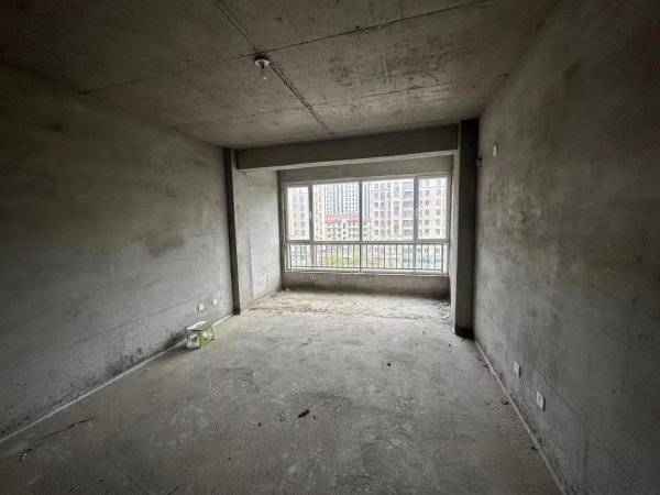 丽景华庭电梯1楼，101平，三室朝阳，框架毛坯，54.8万