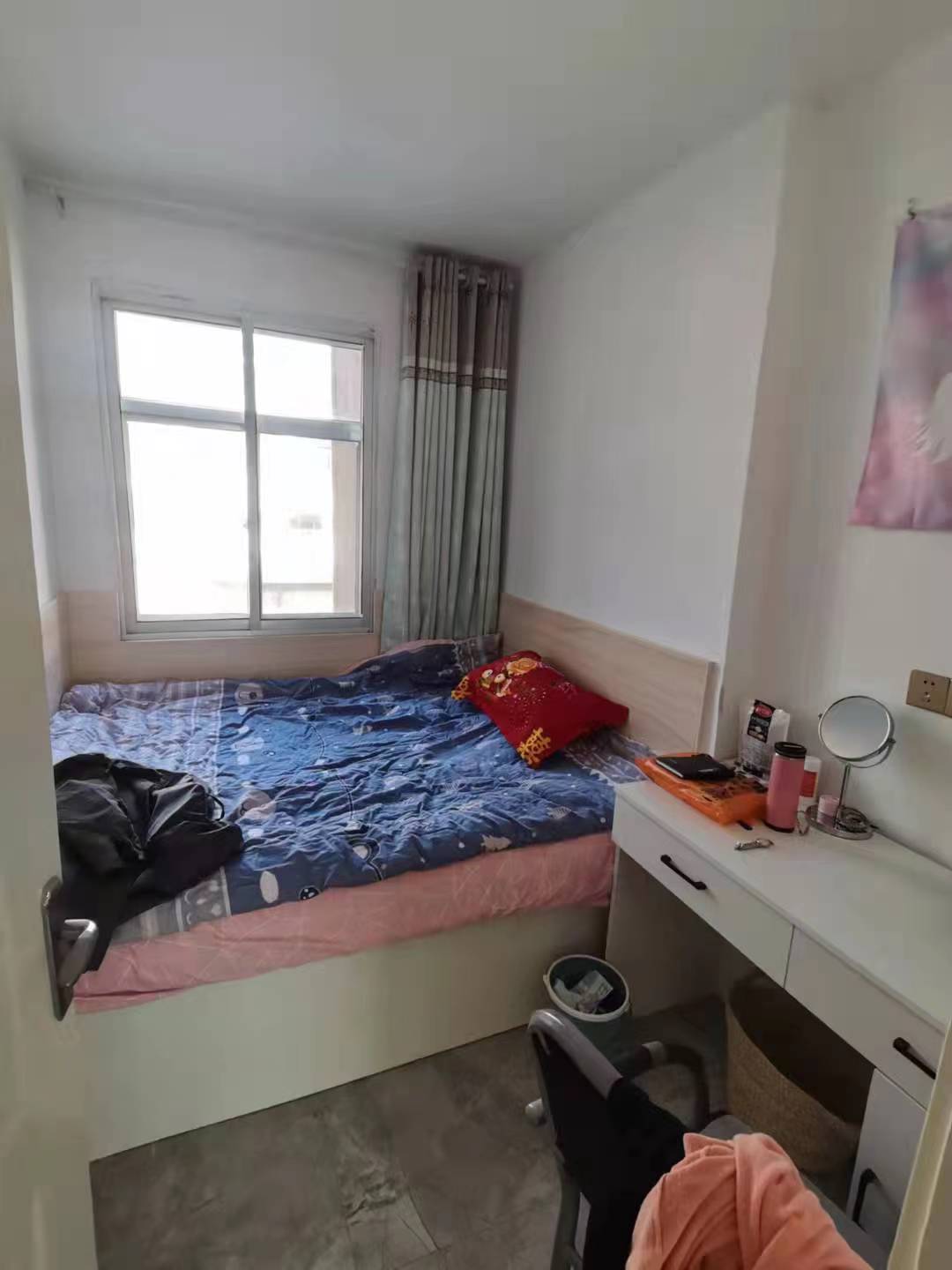 一中附近二楼精装家电齐有空调租金1000