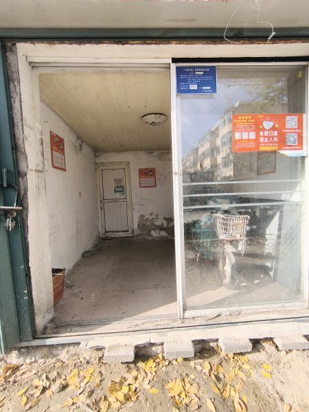 黄山小区3楼边户