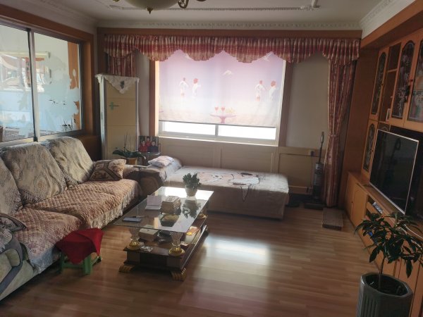 向阳二区学区房出售