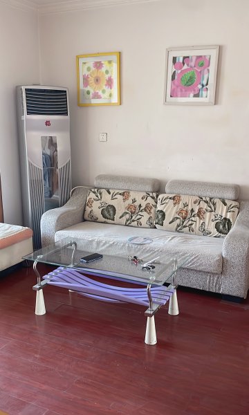 幸福小区 吉房低价出售 自住房 4楼西86平，3室1厅一卫，