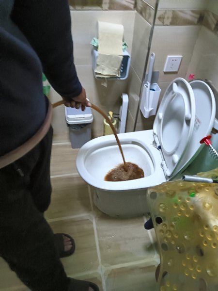 刘师傅维修暖气不热