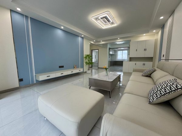 特价:阳光丽园小区二楼79.1平米南厅两室精装未住，地暖平开