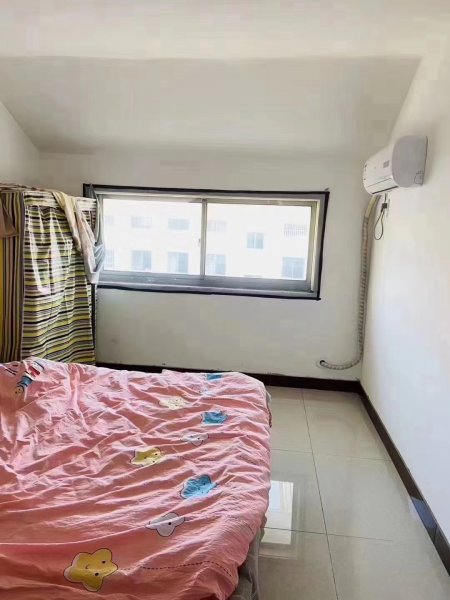 西馨苑二期 六楼90.3平 两室两厅，16.8万