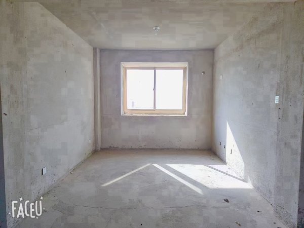 超低价出售西馨苑二区三楼 90平 36.8万