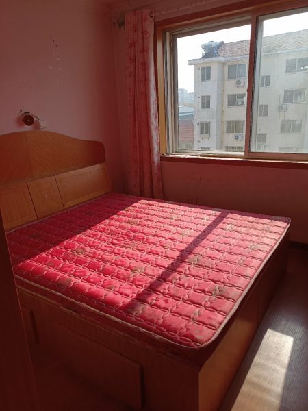 金水河畔旁边四楼出租