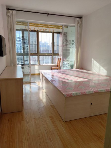 夏南新城框架一楼64.8平，两室一厅，全明户型，精装短住，2