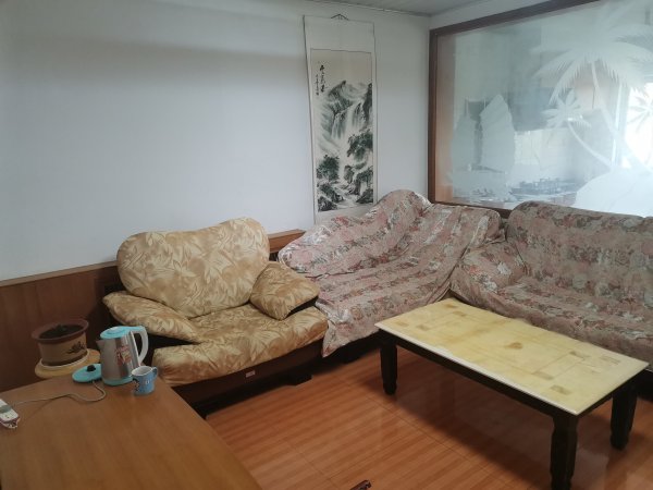官地对面豪门小区出租