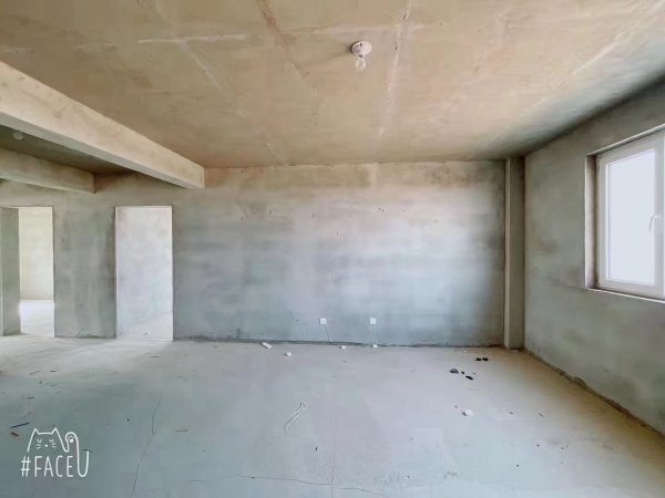 东方明珠城2楼127平83.8万，框架地暖，四室两卫