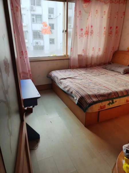 兴东小区2楼81平43万带家具家电畅园小学初中官地市场利群超