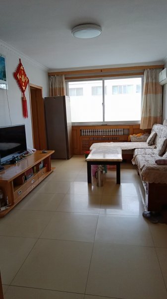 金苹果小区 3楼 86平， 48.8万 北厅3居室