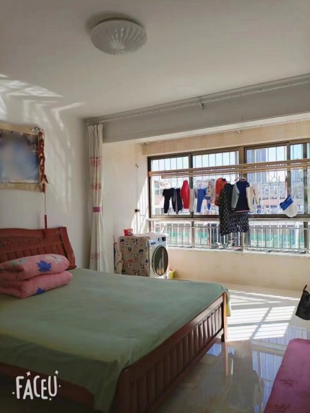 夏南新城框架1楼 93平 北厅 地暖，精装短住 赠家具家电