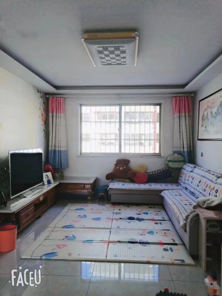 夏南新城框架1楼 93平 北厅 地暖，精装短住 赠家具家电