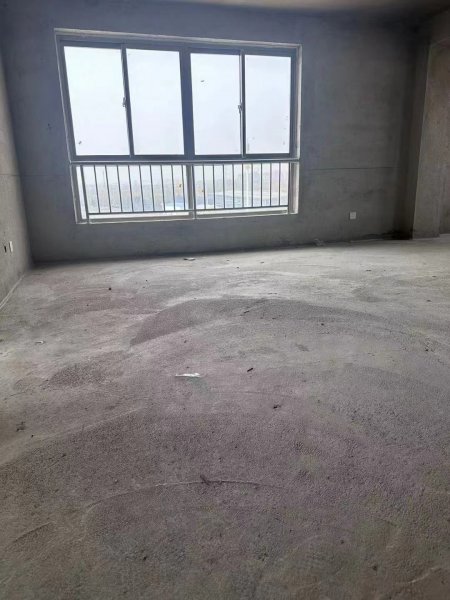 零首付！西馨苑二区四楼框架（边户），98平（实际面积有109