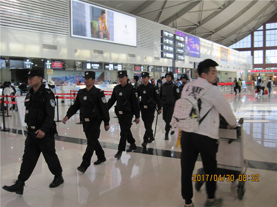 上海机场招聘辅警，管吃住，缴五险一金