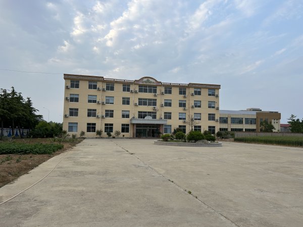 开发区四层楼出租，可做宾馆