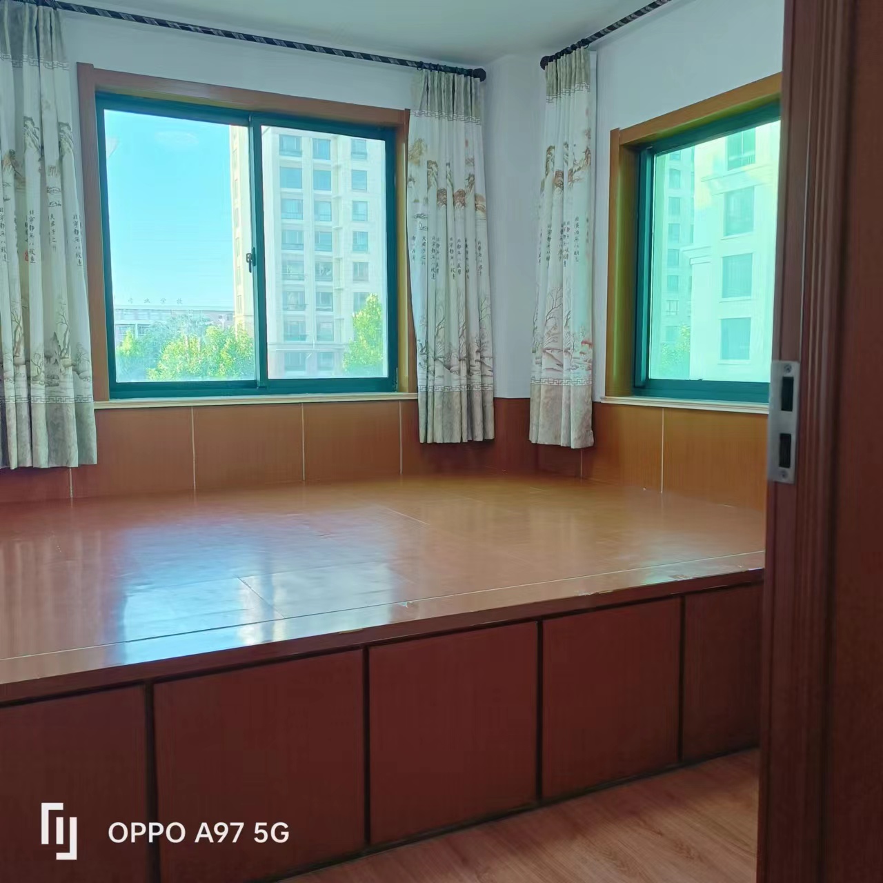 香格里拉一区学区房出租